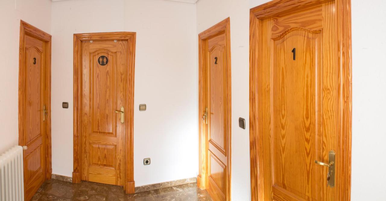 Casa Las Rosas Iniesta ภายนอก รูปภาพ