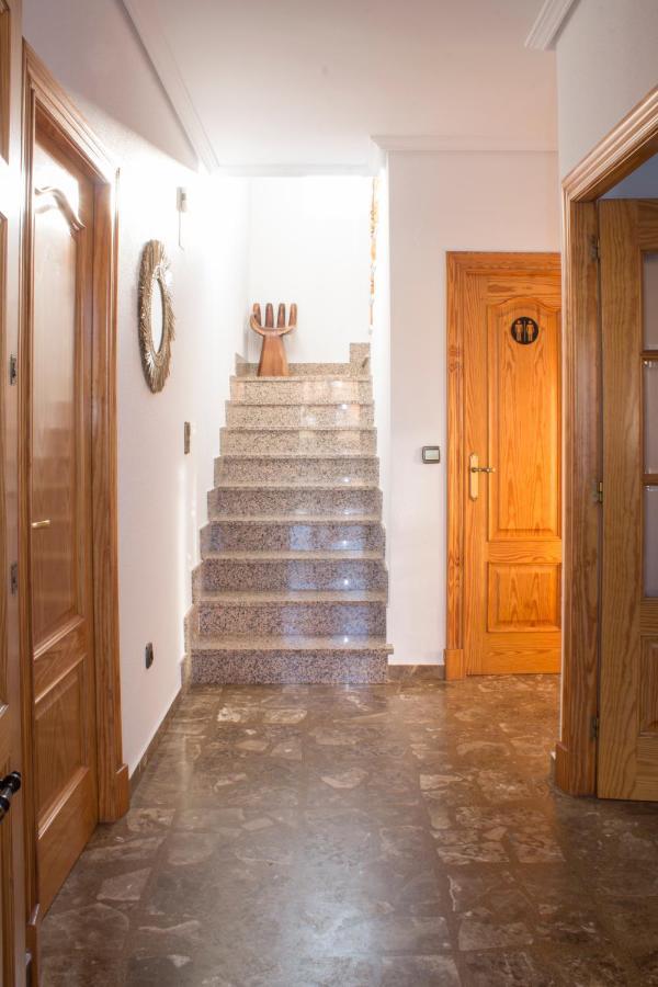 Casa Las Rosas Iniesta ภายนอก รูปภาพ