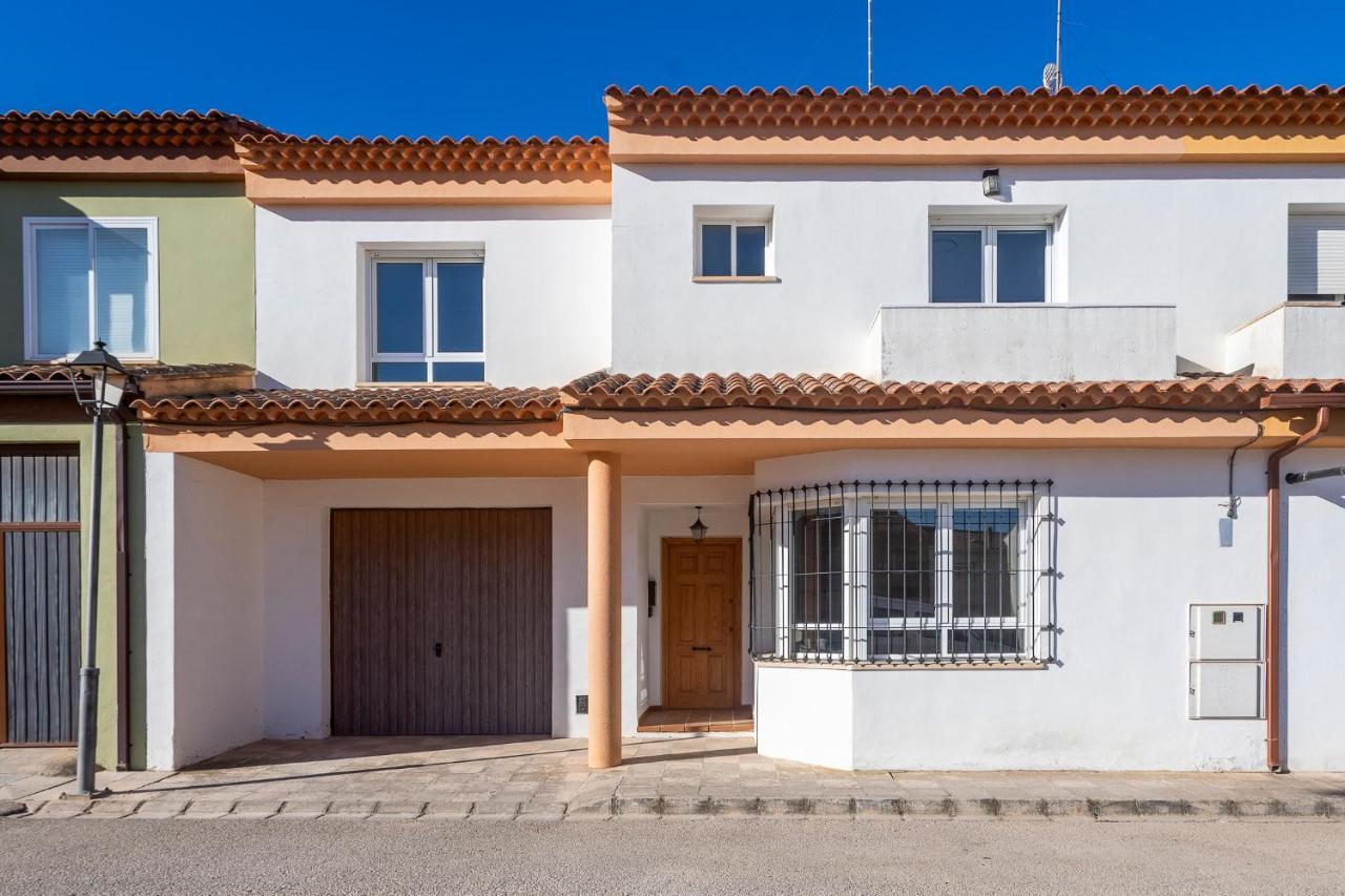 Casa Las Rosas Iniesta ภายนอก รูปภาพ